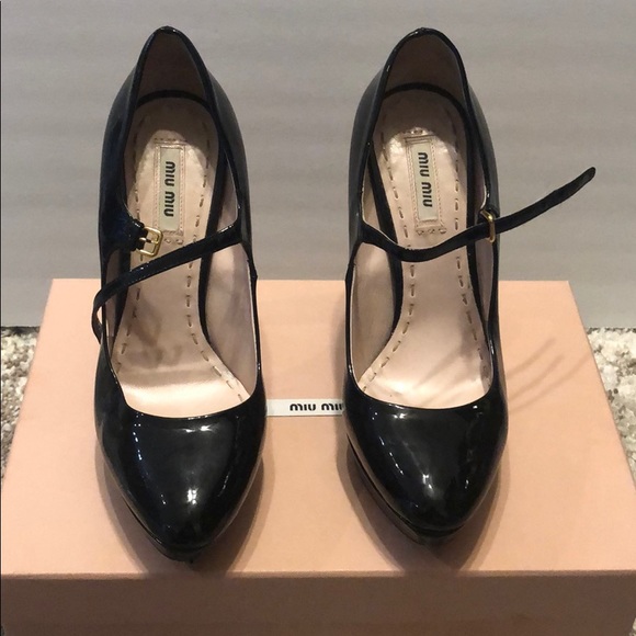 Miu Miu - Picture 2 of 9